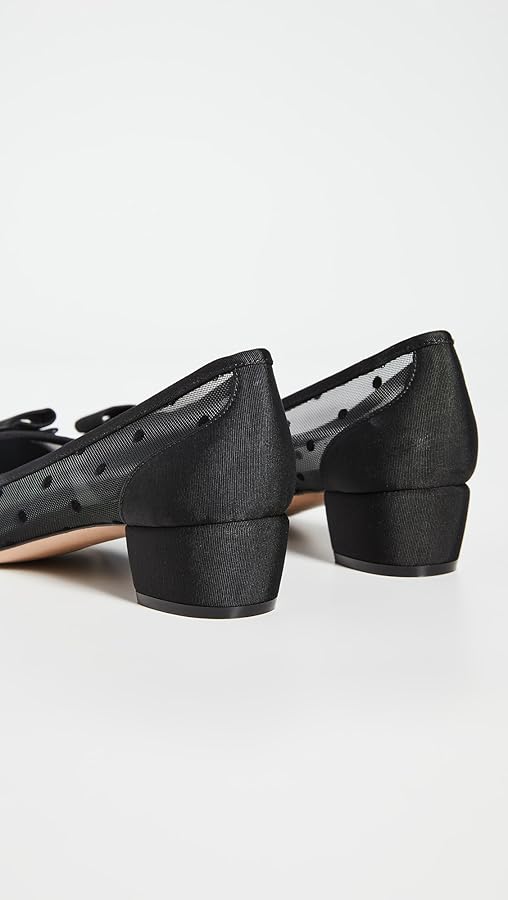 フェラガモパンプス　vara dots 美品☆5 1/2☆フェラガモ☆vara dots☆パンプス - メルカリ